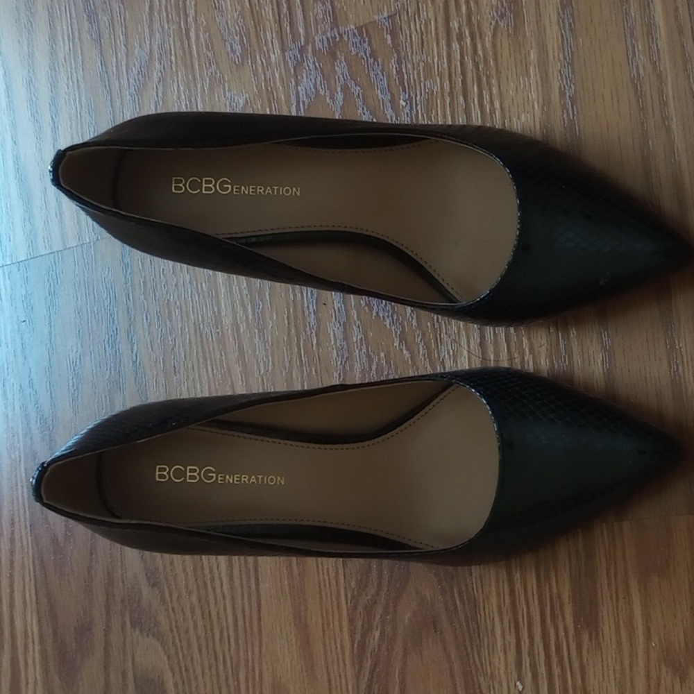 Women's shoes